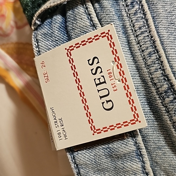 NWT Guess high rise straight crop jeans 26 - Picture 3 of 6